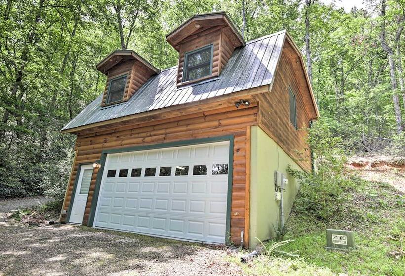Fire Pit & Forest Views: Secluded Murphy Cabin!