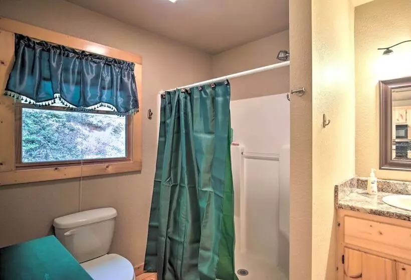 Fire Pit & Forest Views: Secluded Murphy Cabin!