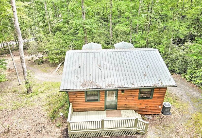 Fire Pit & Forest Views: Secluded Murphy Cabin!