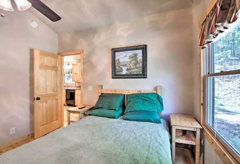 Fire Pit & Forest Views: Secluded Murphy Cabin!