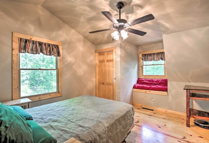 Fire Pit & Forest Views: Secluded Murphy Cabin!