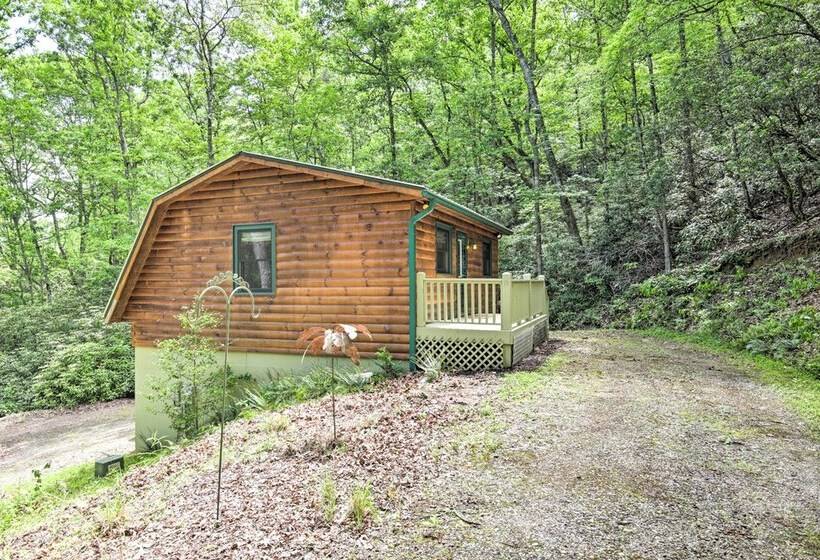 Fire Pit & Forest Views: Secluded Murphy Cabin!