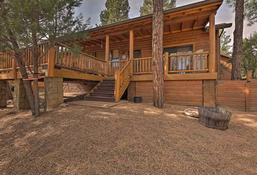 < 4 Mi To Fool Hollow Lake: Cabin W/ Tranquil Deck