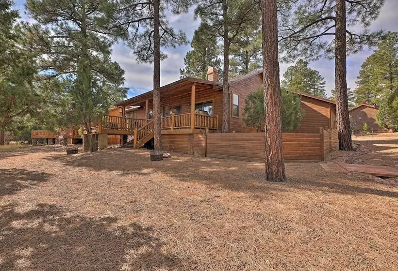 < 4 Mi To Fool Hollow Lake: Cabin W/ Tranquil Deck