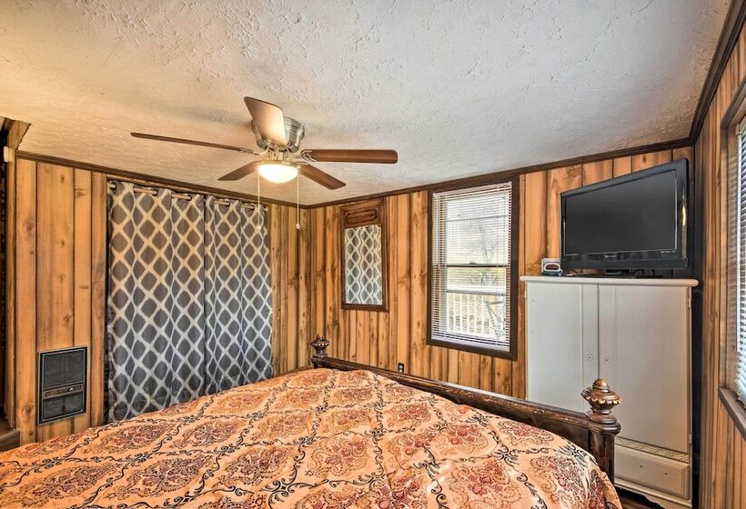 Smoky Mtn. Cabin W/deck & Grill   Mins To At!