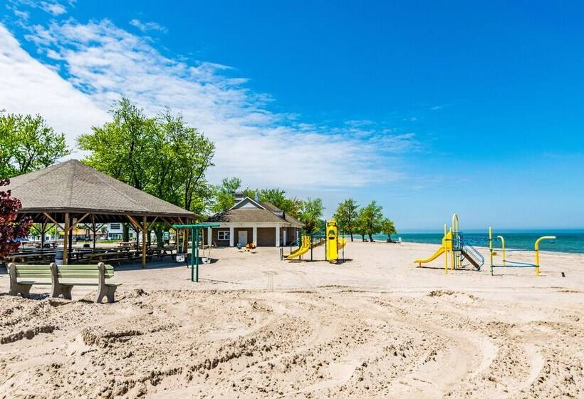 Sodus Point Vacation Rental: Steps To Lake Ontario