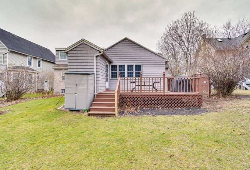 Sodus Point Vacation Rental: Steps To Lake Ontario