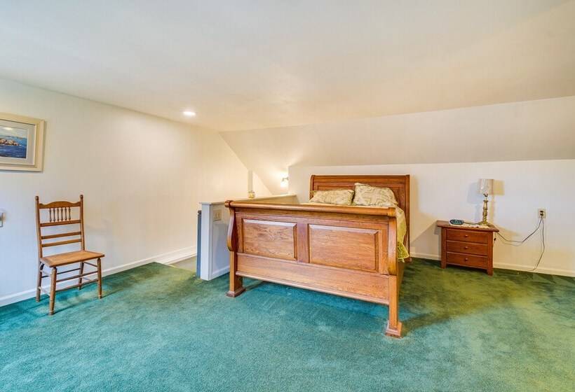 Sodus Point Vacation Rental: Steps To Lake Ontario