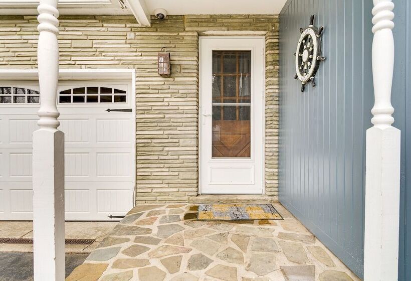 Sodus Point Vacation Rental: Steps To Lake Ontario