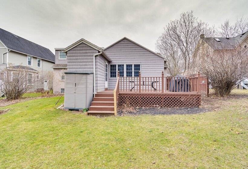 Sodus Point Vacation Rental: Steps To Lake Ontario