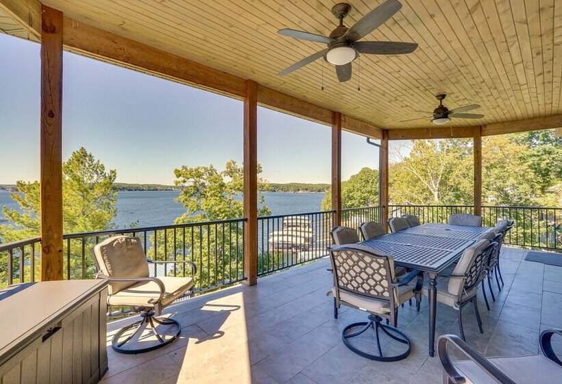 Spacious Lake Of The Ozarks Escape W/ Deck & Views