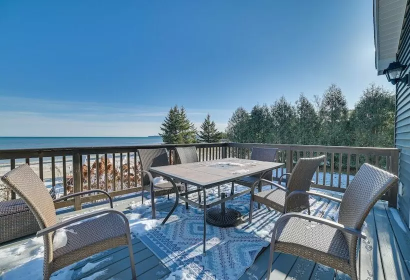 St. Ignace Cottage W/ Deck & Beach On Lake Huron!