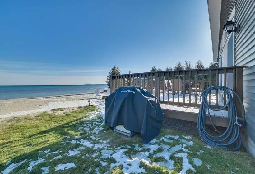 St. Ignace Cottage W/ Deck & Beach On Lake Huron!