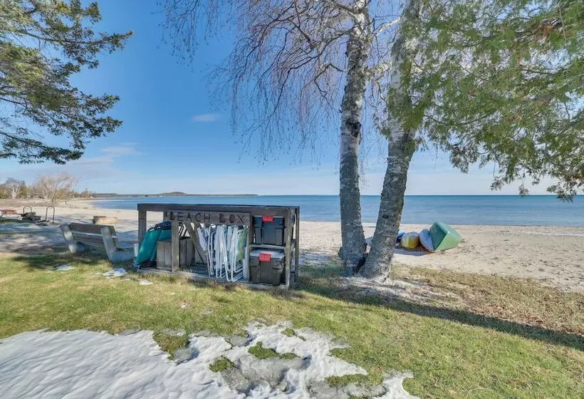 St. Ignace Cottage W/ Deck & Beach On Lake Huron!