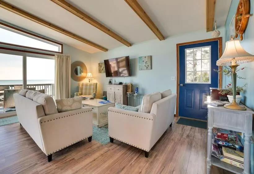 St. Ignace Cottage W/ Deck & Beach On Lake Huron!