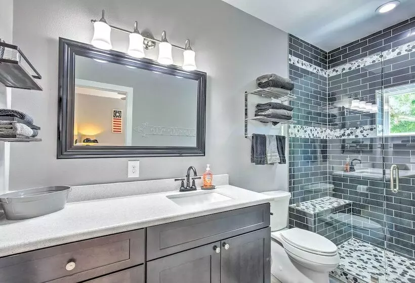 Outdoor Entertainment Space: Home In Mcqueeney