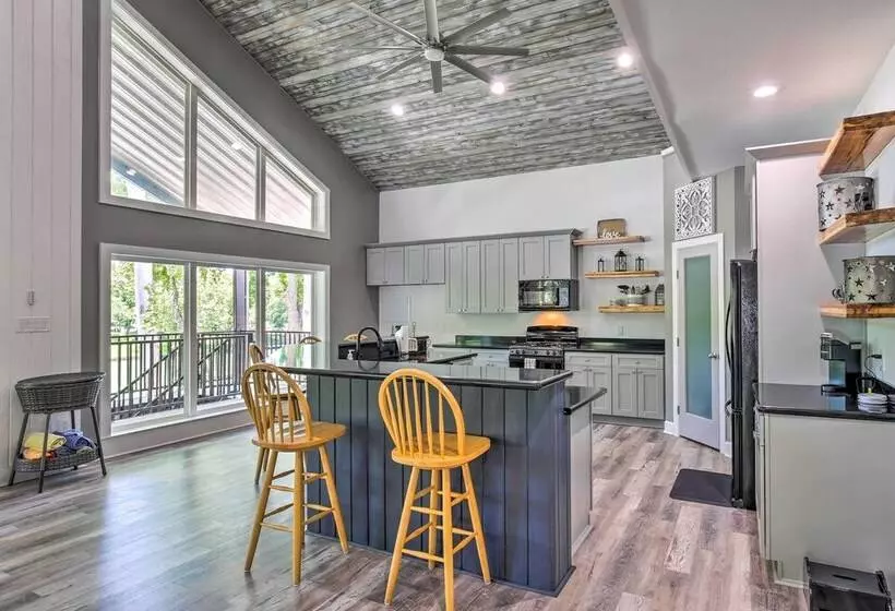 Outdoor Entertainment Space: Home In Mcqueeney