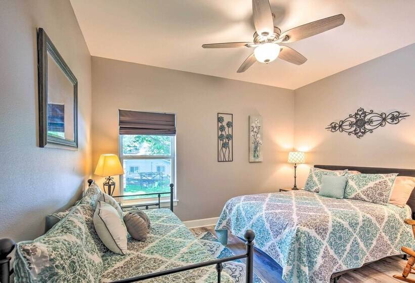 Outdoor Entertainment Space: Home In Mcqueeney