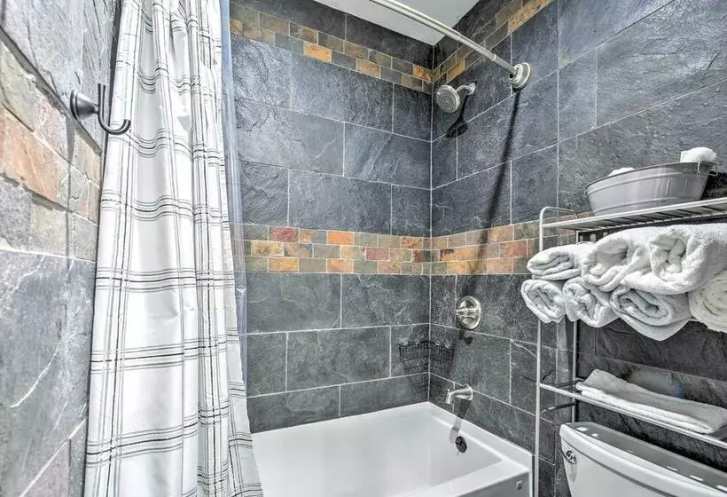 Outdoor Entertainment Space: Home In Mcqueeney