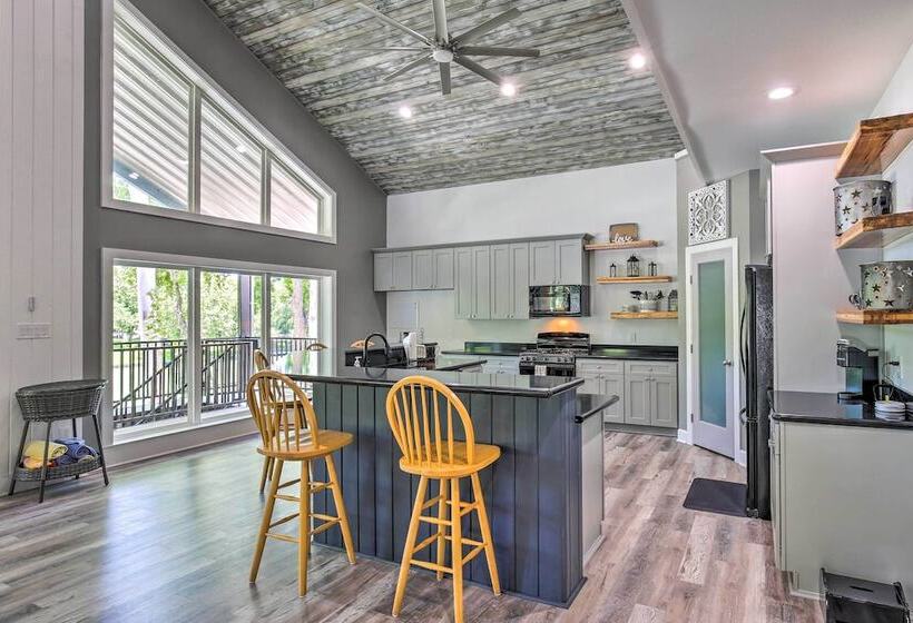 Outdoor Entertainment Space: Home In Mcqueeney