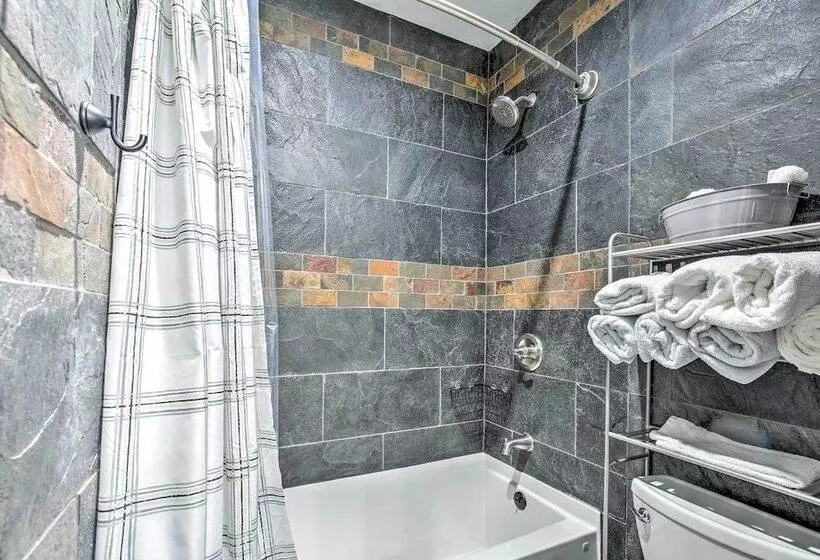 Outdoor Entertainment Space: Home In Mcqueeney