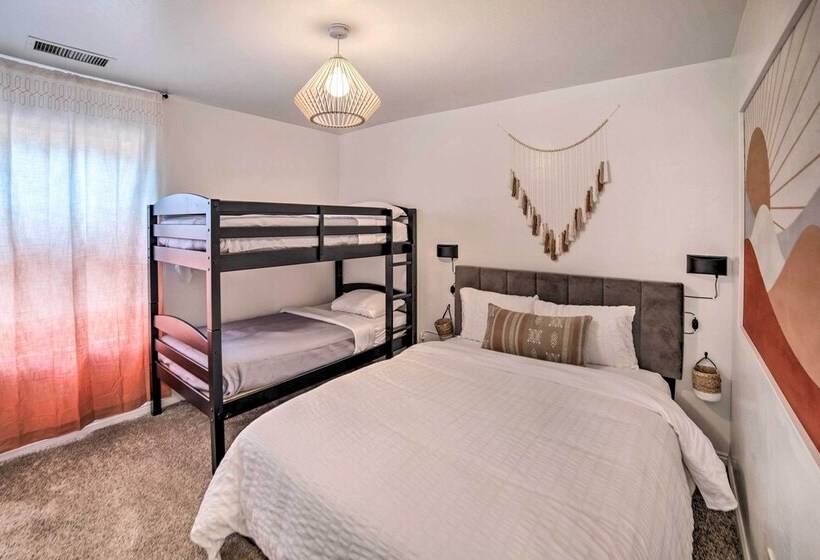 Sunny Page Home: The Gateway To Az Adventure!