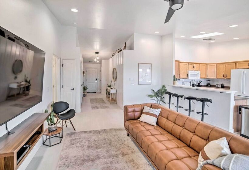 Sunny Page Home: The Gateway To Az Adventure!