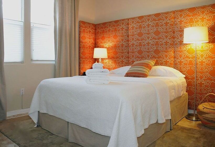 The Key West Las Vegas House W/ Private Pool!