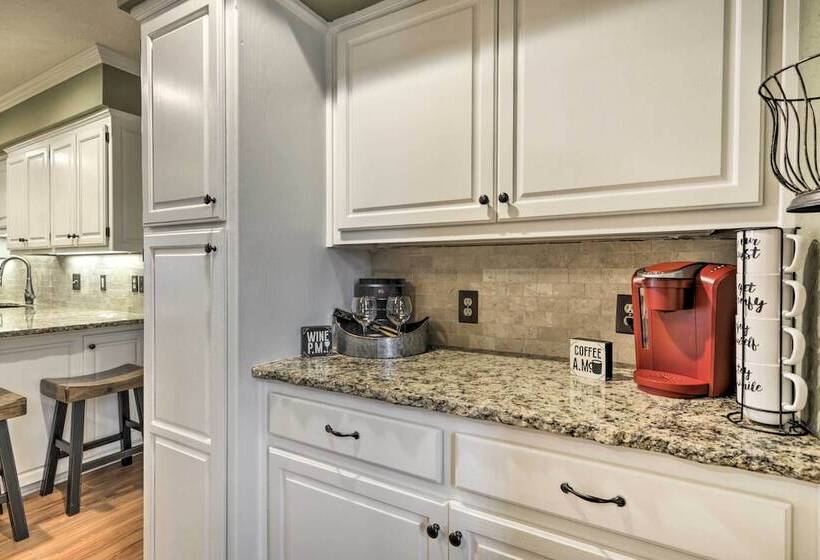 Upscale Home W/ Seasonal Pool Near Historic Rte 66