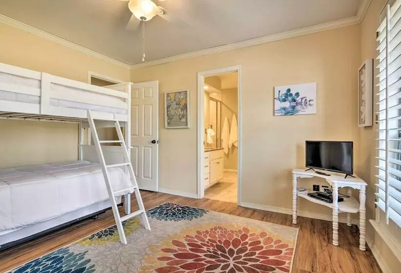 Upscale Home W/ Seasonal Pool Near Historic Rte 66