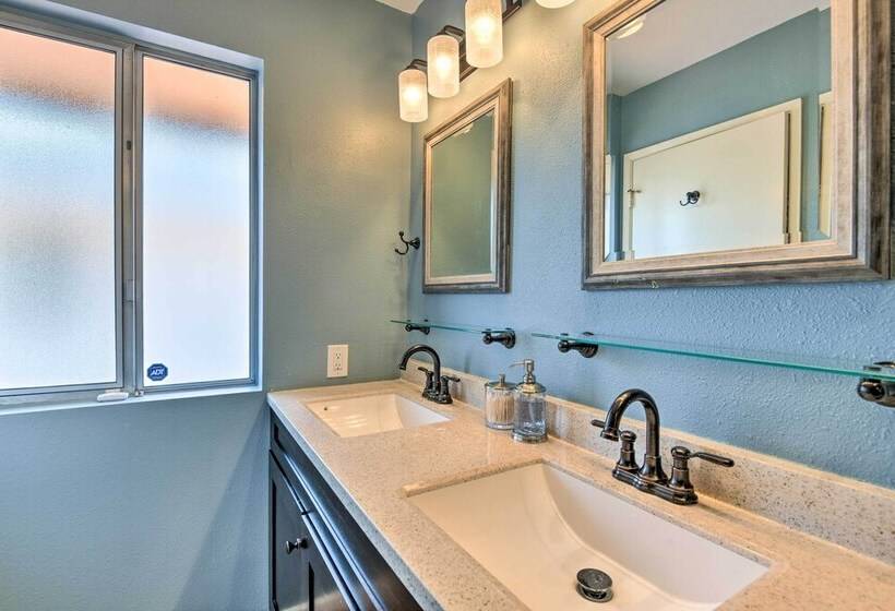 Upscale Sun City Home On South Golf Course