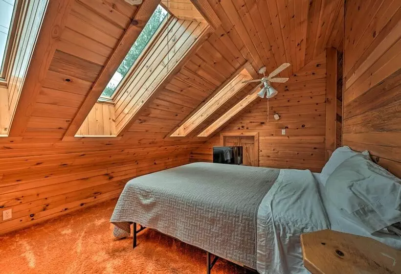 Waterfront Arkdale Retreat: 2 Acres W/ Deck & View