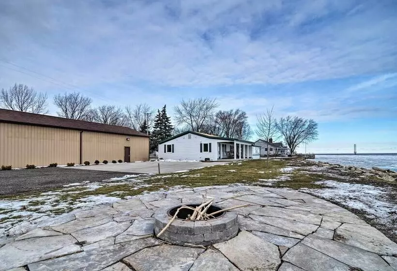 Waterfront Bay City Home W/ Dock & Boat Launch!