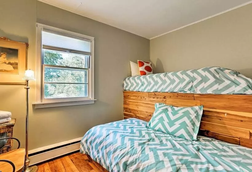 Wawayanda House On 62 Acres   Multiple Fireplaces!