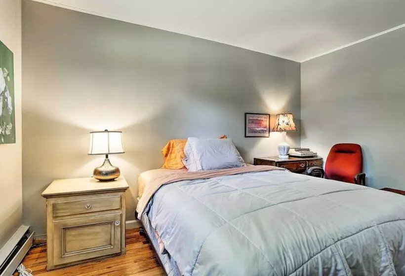 Wawayanda House On 62 Acres   Multiple Fireplaces!