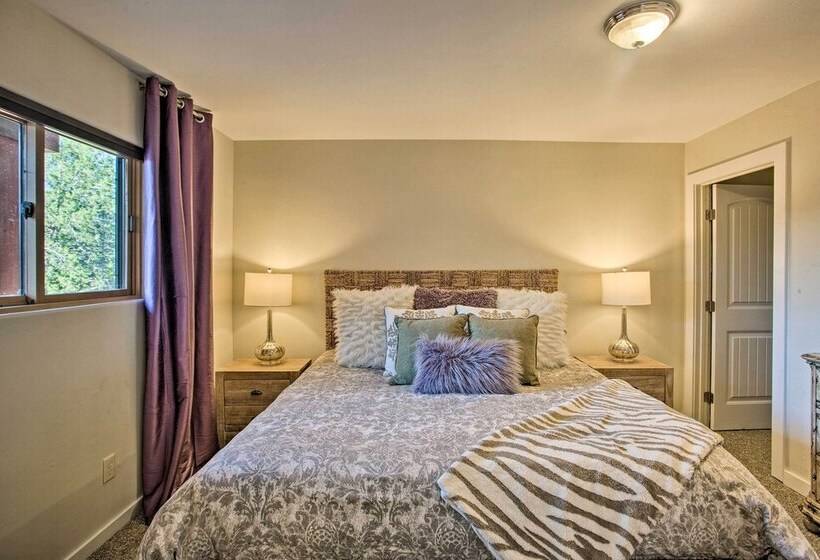 West Sedona House W/ Furnished Patio & Views!