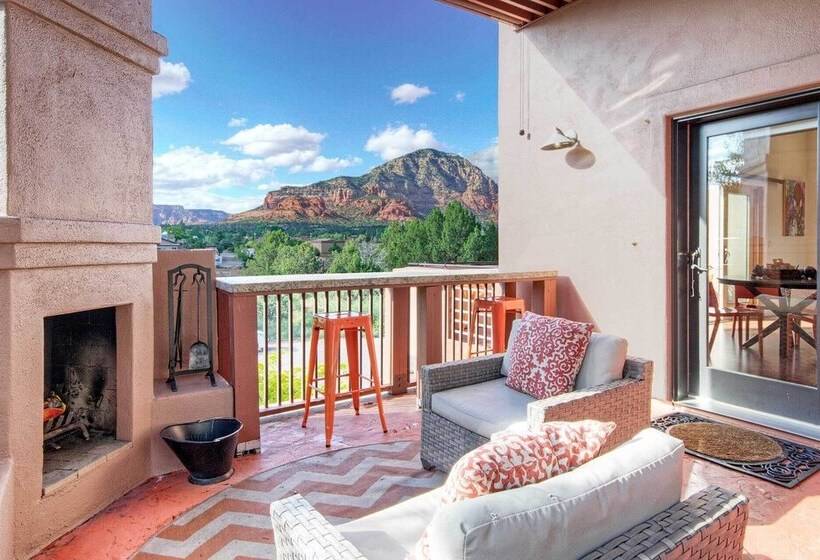 West Sedona House W/ Furnished Patio & Views!