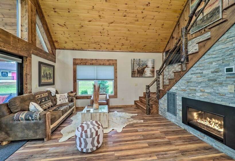 Fire Pit & Grill: Modern Beech Mountain Cabin!