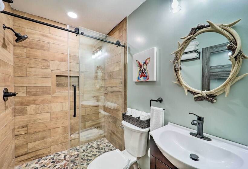 Fire Pit & Grill: Modern Beech Mountain Cabin!