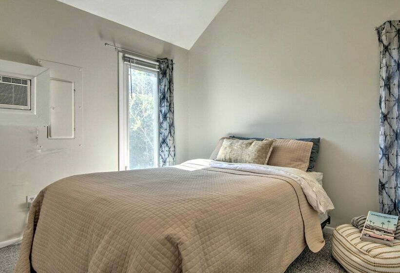 Brant Point Waterfront Bungalow W/ Deck & Views!