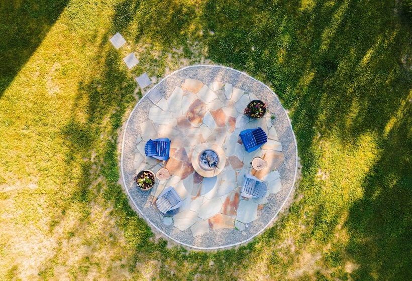 Finger Lakes Home W/ Private Pool & Lake Views!