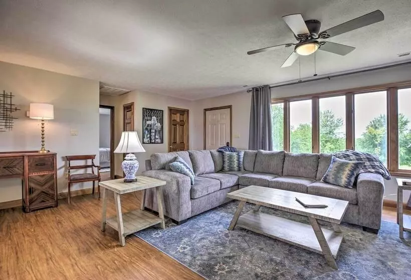 Blue Moon Cottage  W/ Amazing Views Of 5 Counties