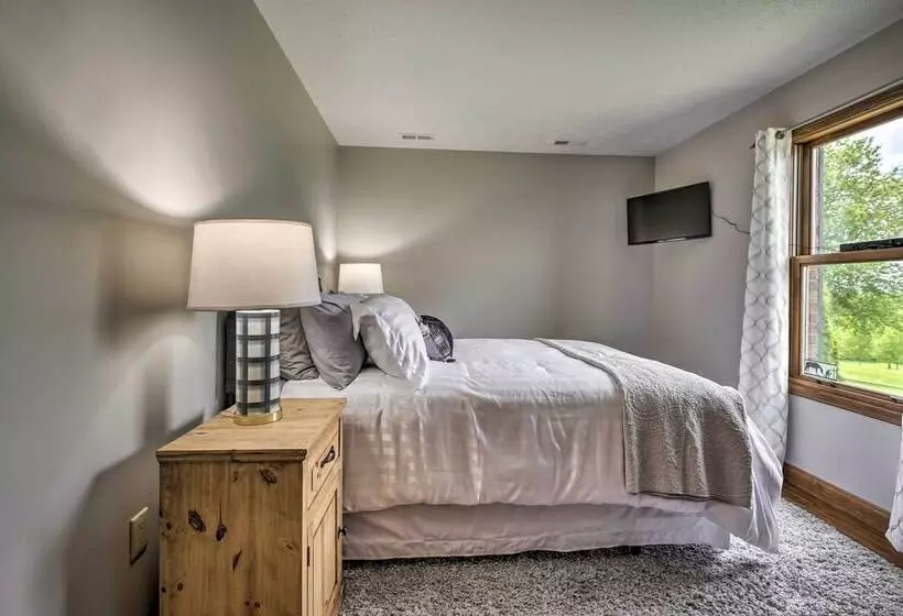 Blue Moon Cottage  W/ Amazing Views Of 5 Counties