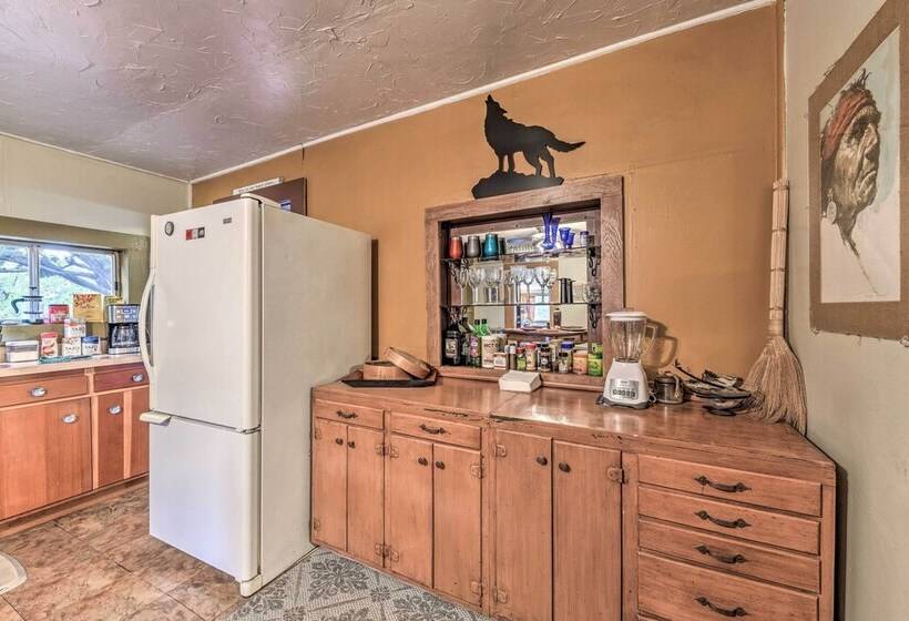 Cozy High Rolls Cottage Near Hiking Trails!