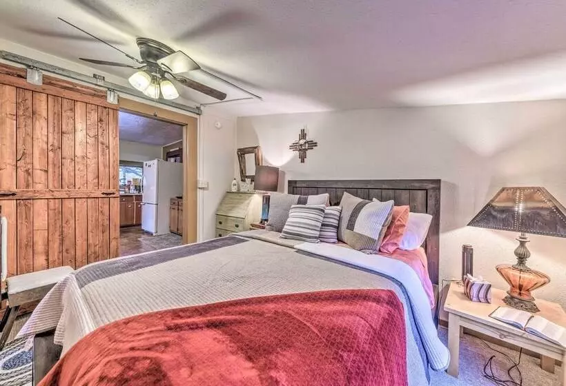 Cozy High Rolls Cottage Near Hiking Trails!