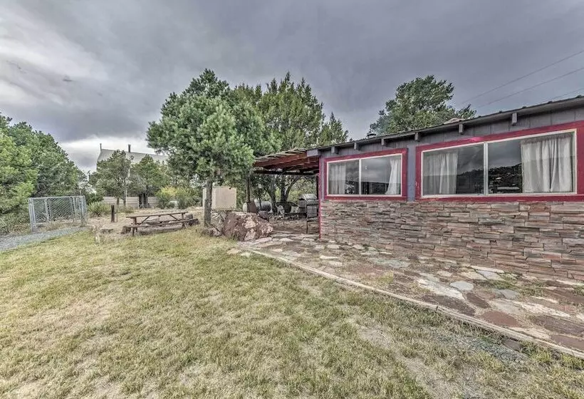 Cozy High Rolls Cottage Near Hiking Trails!