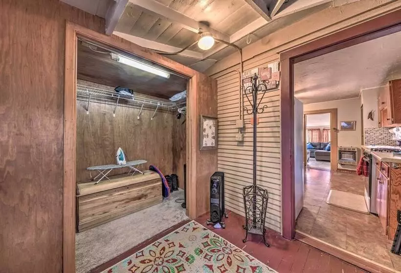 Cozy High Rolls Cottage Near Hiking Trails!