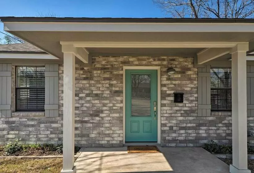 Cozy Home Blocks To Georgetown Square & Su!