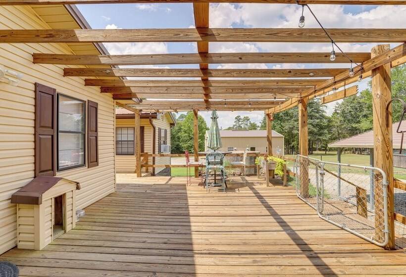 Tumbling Shoals Home W/ Private Yard + Grill!