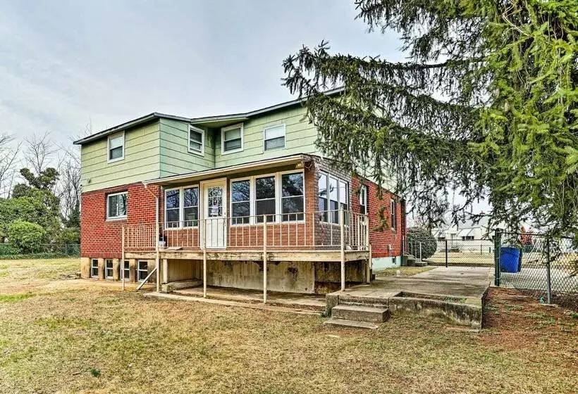 Family Vacation Rental: 18 Mi To Philadelphia